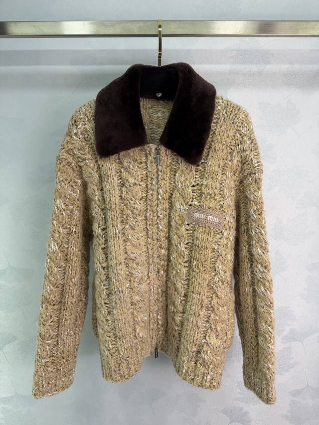 Miumi*2025 Autumn/Winter New Style Fluffy Lapel Snowflake Dot Zip-Up Cardigan! M