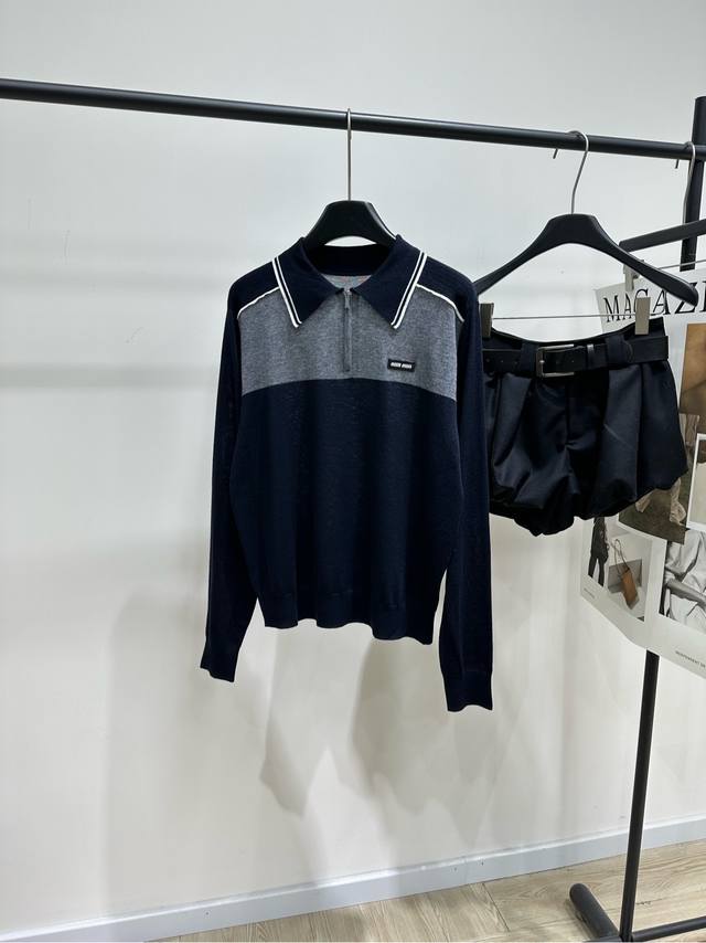 M Gray-blue color-blocked half-zip polo shirt, thin knitted sweater. Fabric: Mul