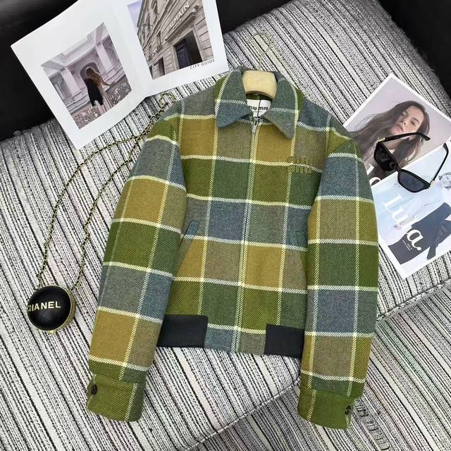 Highly recommend Miu Mi* 2025 Autumn/Winter New Color-Blocked Plaid Short Jacke