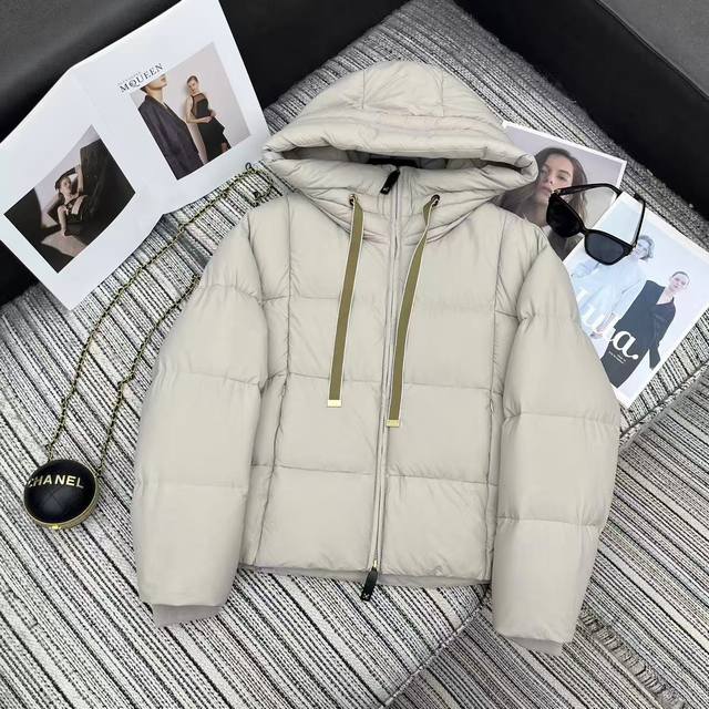 Exclusive custom design, highly recommended. 2025 early autumn/winter series, M