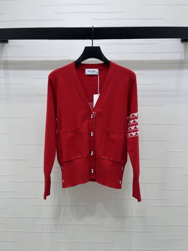 New Arrival! High-Quality Original Thom Browne 2025 Autumn/Winter Collection! V-