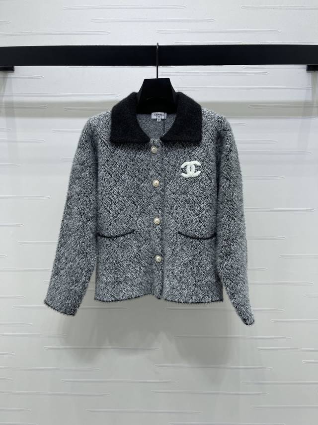New Arrival! High-Quality Original Chanel* 2025 Autumn/Winter Collection! Collar