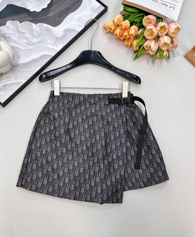 Dior's new monogram jacquard culottes, the all-over monogram print gives it a hi