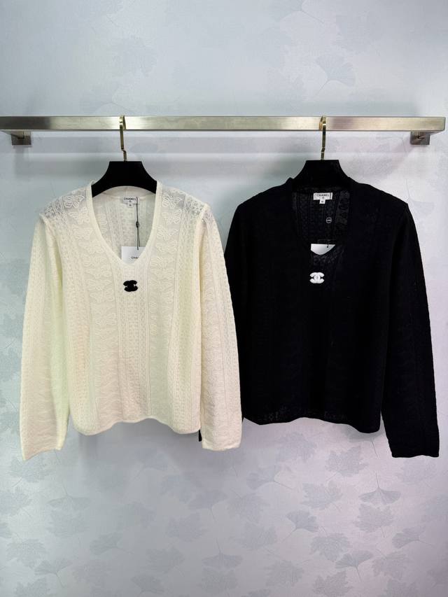 Ch*26 Early Spring New V-Neck Crochet Hollow-Out Knit Sweater. Soft and comforta