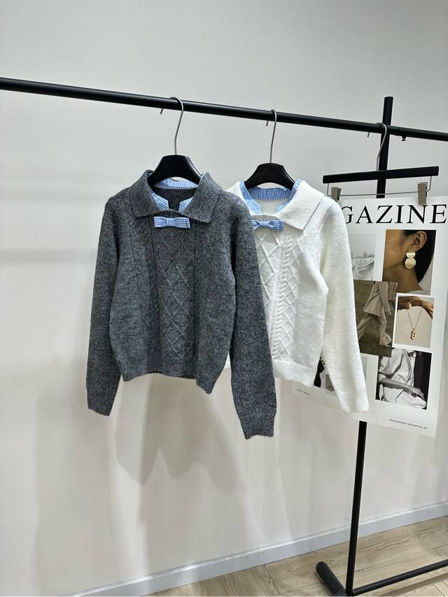 Her Blue Plaid Bow Tie Long-Sleeved Collared Sweater . Fabric: Wool Blend Color