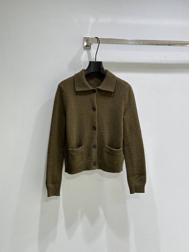 25Ss New Winter Arrival! This soft wool cardigan showcases a sensual study of fo