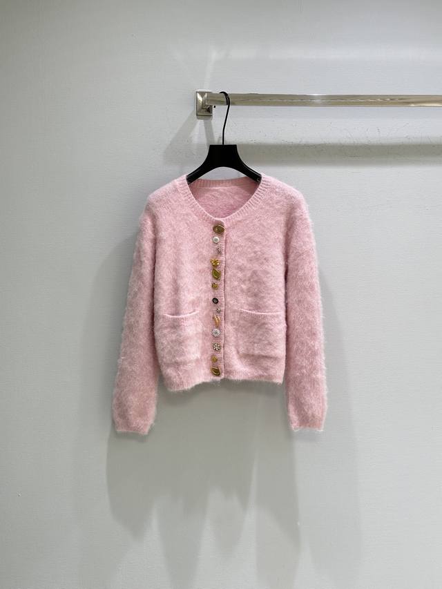 25Ss New Winter Arrival! This soft, cozy cardigan is absolutely gorgeous! The 3D