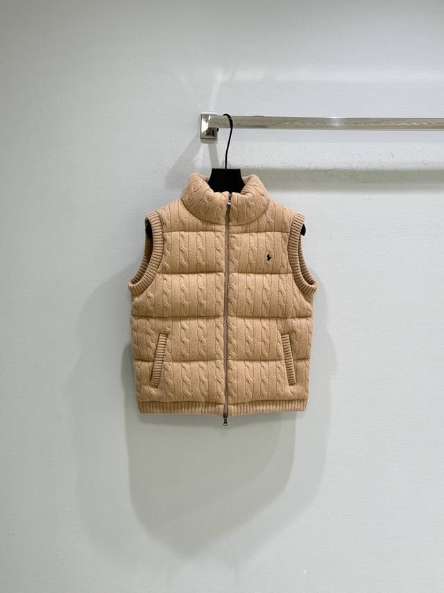 25Ss New Winter Arrival! This wool knit vest is so cute! The cable knit pattern