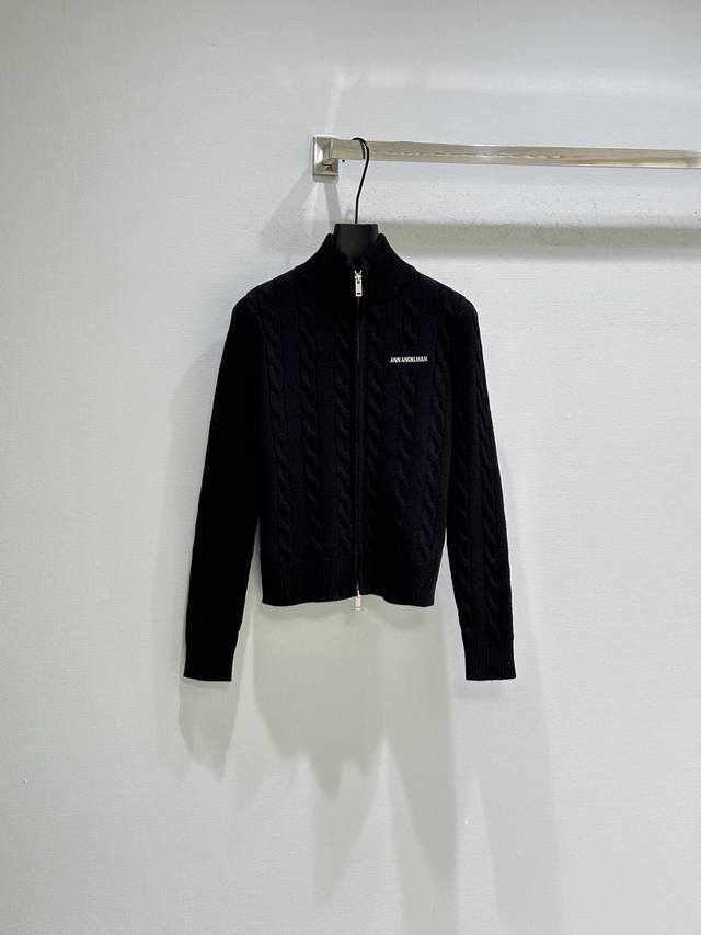 25Ss New Winter Arrival! Ann Zipper Cardigan with 3D cable knit texture, high-qu