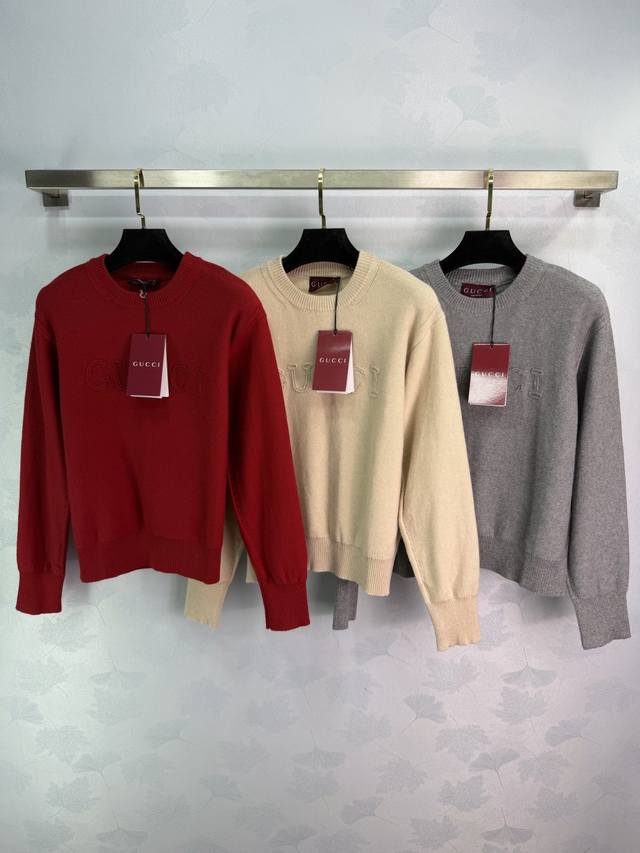 Gu*25 Autumn/Winter New Crew Neck Sweater. Simple design, high-quality knit, sof