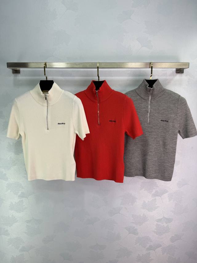 Miu*26 Early Spring New Half-Zip Knitted Short-Sleeve T-Shirt, made of high-qual