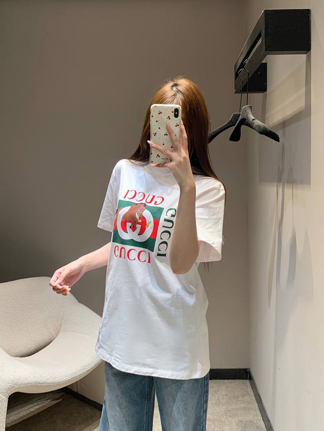 Guc*I 26Ss New Year Limited Edition Letter Print Crew Neck Short Sleeve T-Shirt