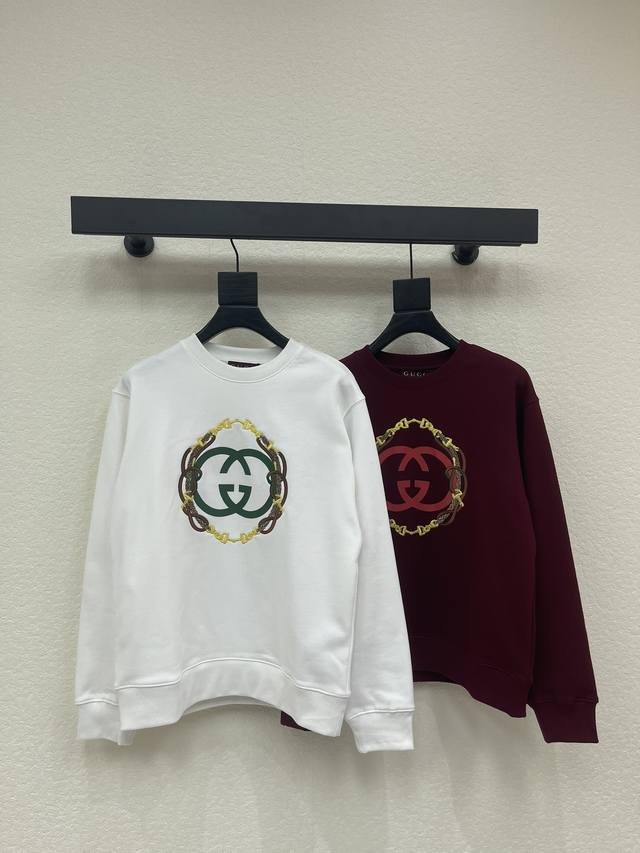 Gucc*26 Early Spring New Year's Crew Neck Embroidered Logo Sweatshirt. New Year'