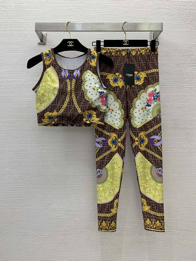 Fend* New High-Elastic Fitness Yoga Set! Double Ff Letter Fan-Shaped Chain Print