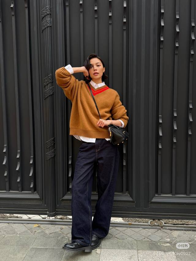 Celin* New High-End Custom 100% Wool Yarn Fabric, Color-Blocked Striped V-Neck L