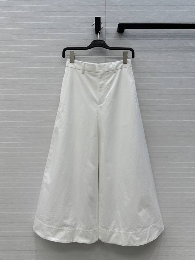 Highly recommend Bv's new high-tech, simple style for everyday wear and commuti