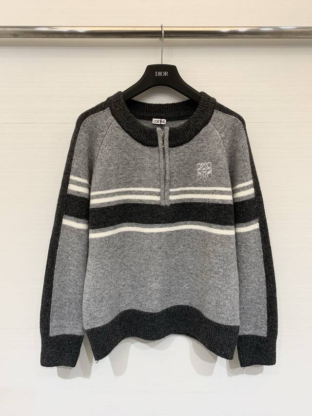 Loewe 25 Fall/Winter New Round Neck Zipper Pullover Style with Logo Pattern Deco