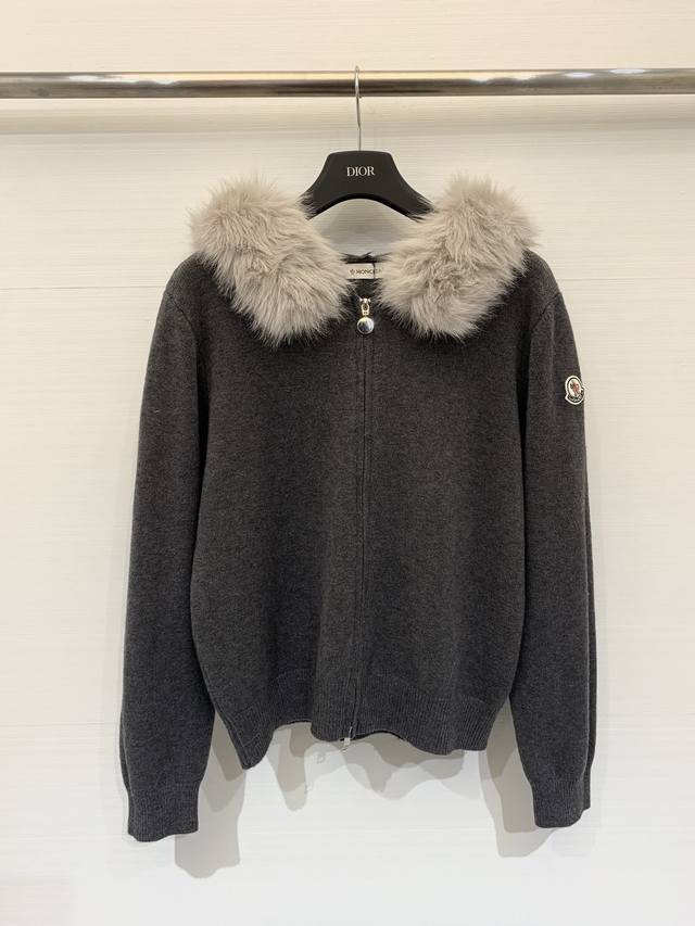 Moncler Spring/Summer 2026 New Arrival: Fur-collared Knit Cardigan with Logo Des