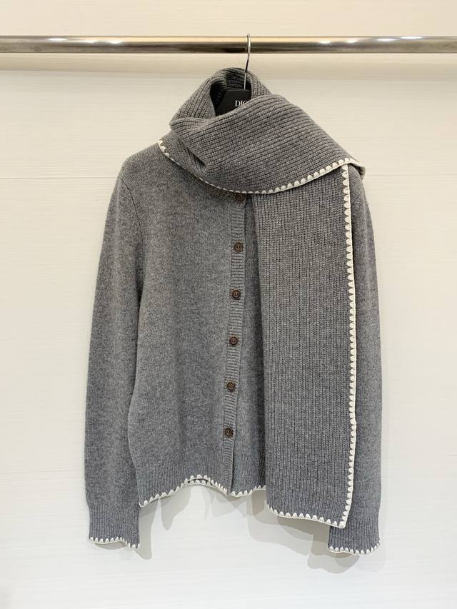 Toteme 2025 Fall/Winter New Arrival: Knitted Crew Neck Cardigan with a Matching