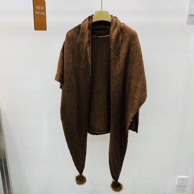 New Pom-pom Triangle Shawl Detachable Knitted Crew Neck Raccoon Fleece Top Sml