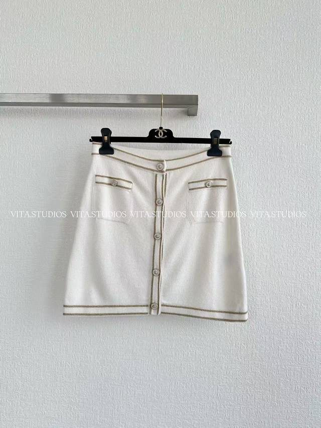 New Arrival Button-down Knit Midi Skirt Made with a 30% cashmere, 70% wool blend