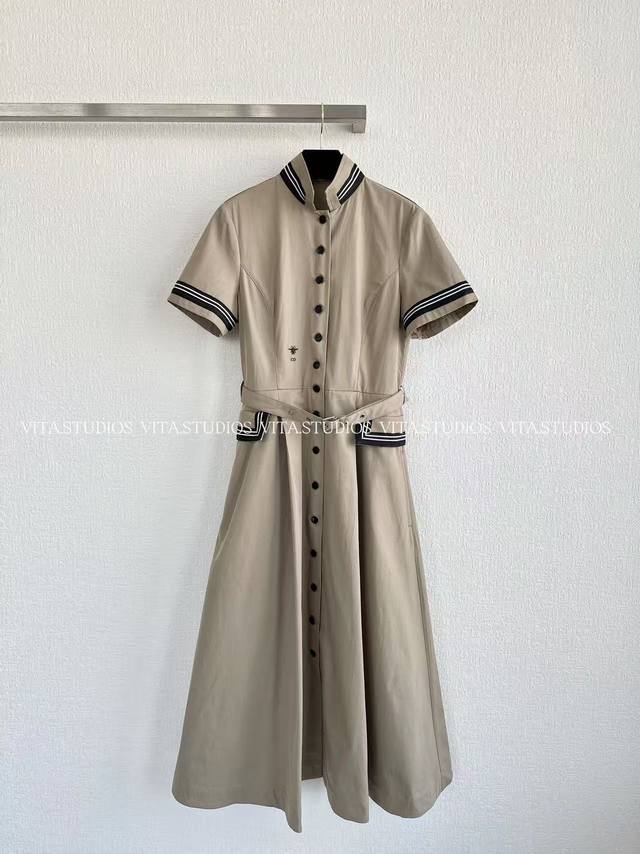 Hot Item In Stock Pure Cotton Short-Sleeve Open-Plate Stand Collar Dress Made of