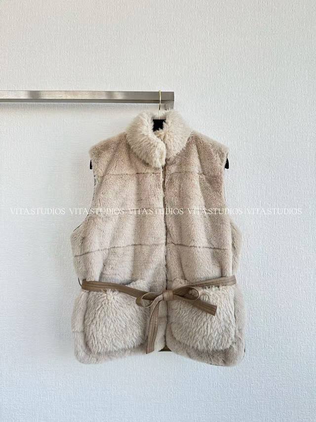 Hot Selling Item Belt Down Vest Made with Korean-style snow rabbit fabric, soft