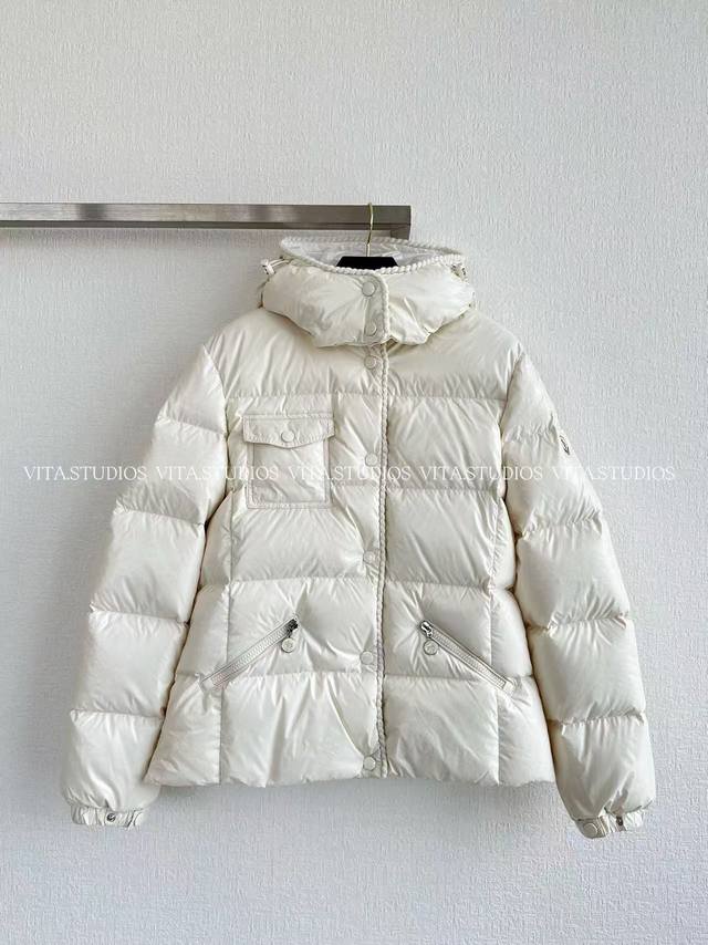 Hot Item In Stock Pocket Down Jacket Outer Fabric: 100% Nylon Fabric Excellent W