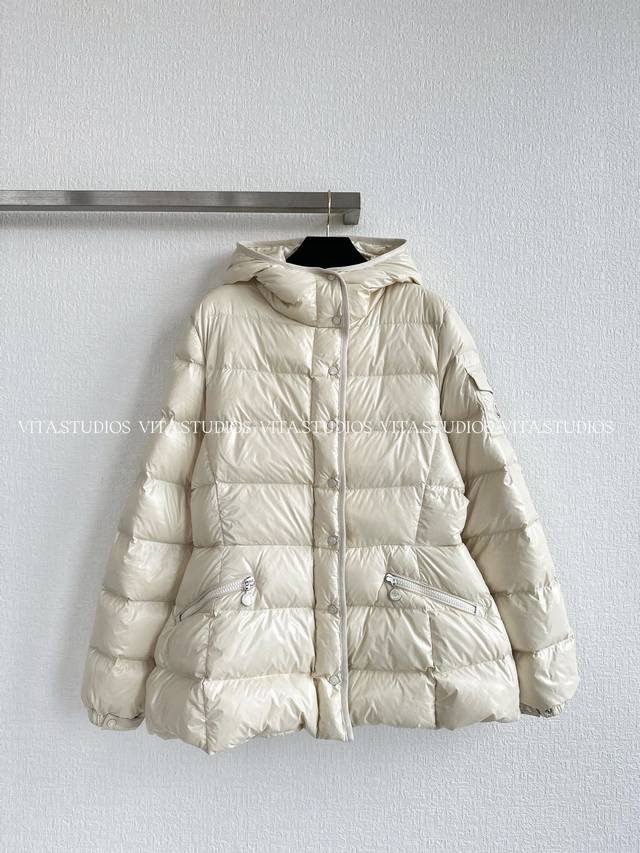 Hot Item In Stock Hooded Down Jacket Outer Fabric: 100% Nylon Fabric Excellent W
