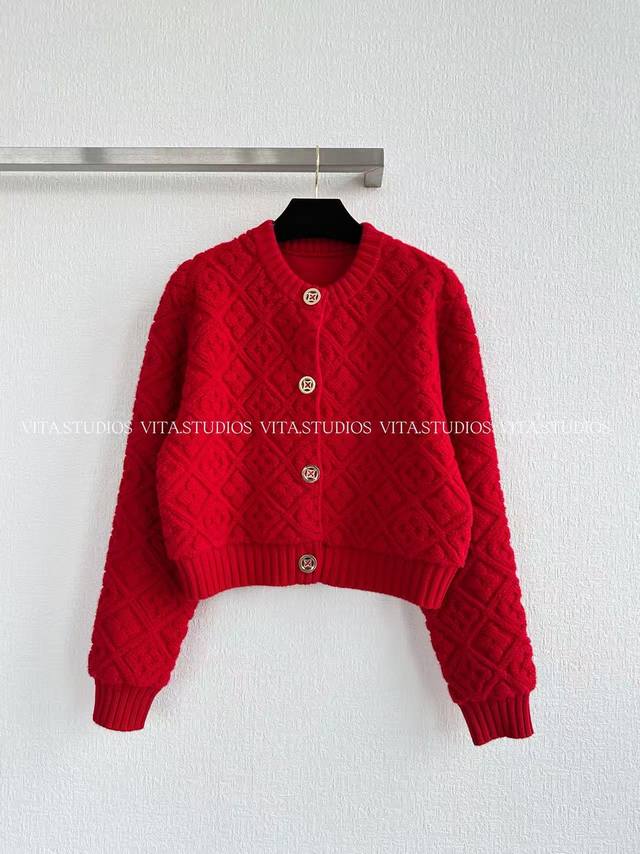 New Arrival Pre-sale Diamond Pattern Knit Cardigan Made of wool and nylon blend