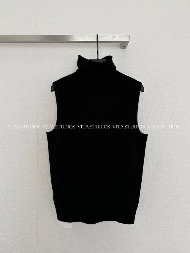 New Arrival Pre-sale A high-neck vest that can enhance your overall style Select