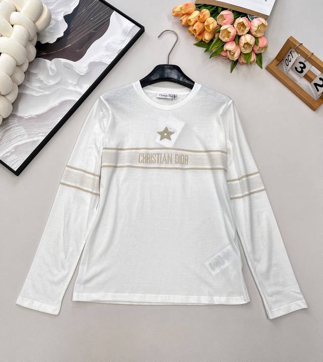 Dior Lucky Five-Pointed Star Embroidered Long-Sleeve T-Shirt Dior's iconic lucky