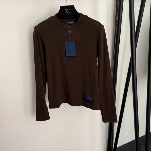 Style No. 20259236 Lv* New Blue Neck Label Logo Patch Letter Button Decoration