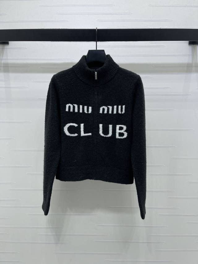 New Arrival! High-Quality Original Miu Mi*2026 Early Spring Collection! Stand Co