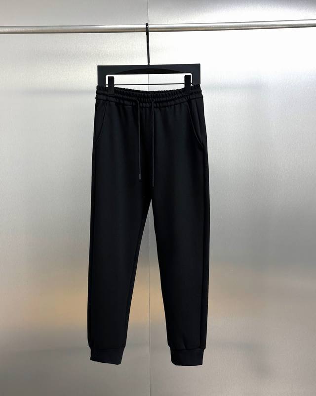 Top-tier version. Official website quality. Prada boutique style patchwork pocke