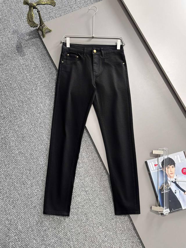 Dior 2025 All-Season New Arrival Embroidered Pocket Slim Fit Jeans, made from i