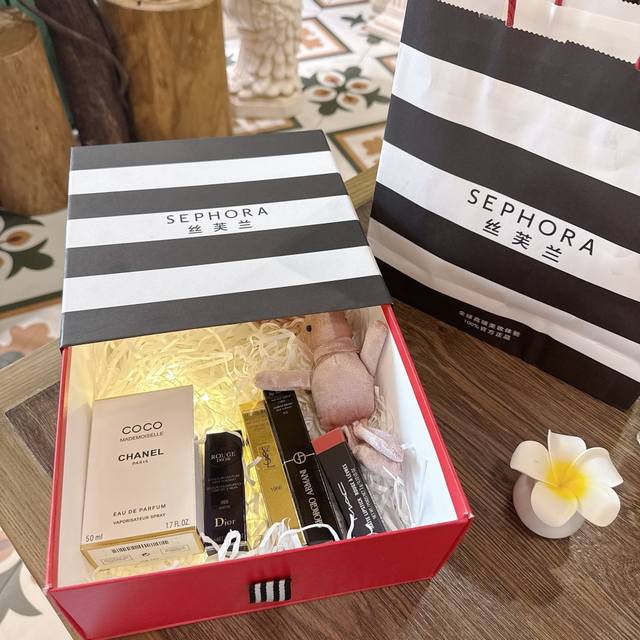 Sephora Counter Lipstick Perfume Wishing Rabbit Gift Set Gift Recommendation Sep