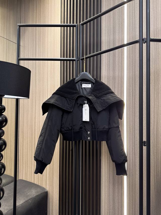 Dior 2025 Fall/Winter New Arrival: Warm Yourself All Winter! A stunning new arri